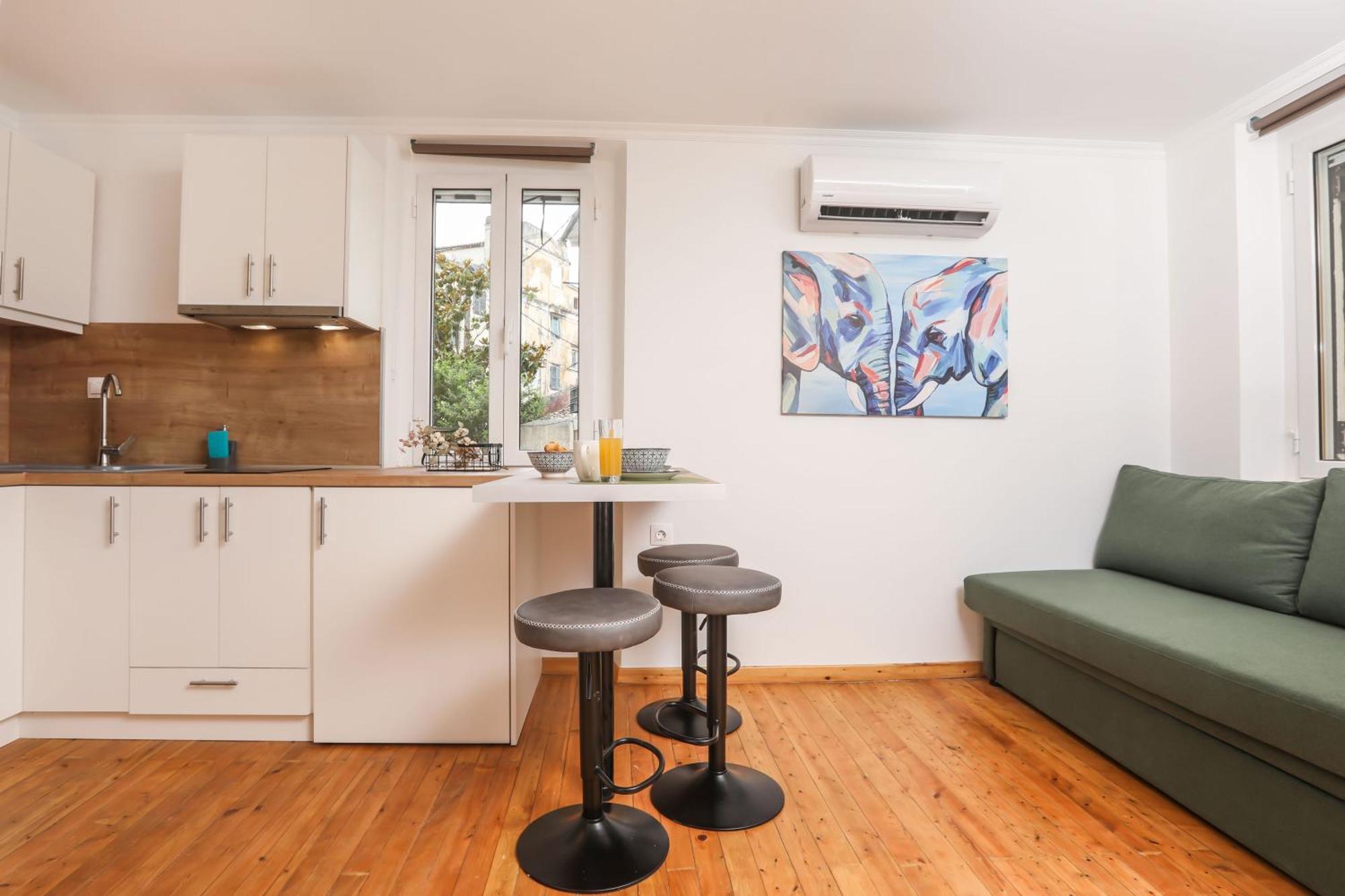 Solonos Homes Apartment *